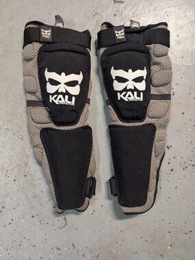 Kali Protectives Aazis Plus 180 Men's Small